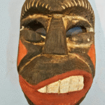 Mascara tallada en madera de Timbó